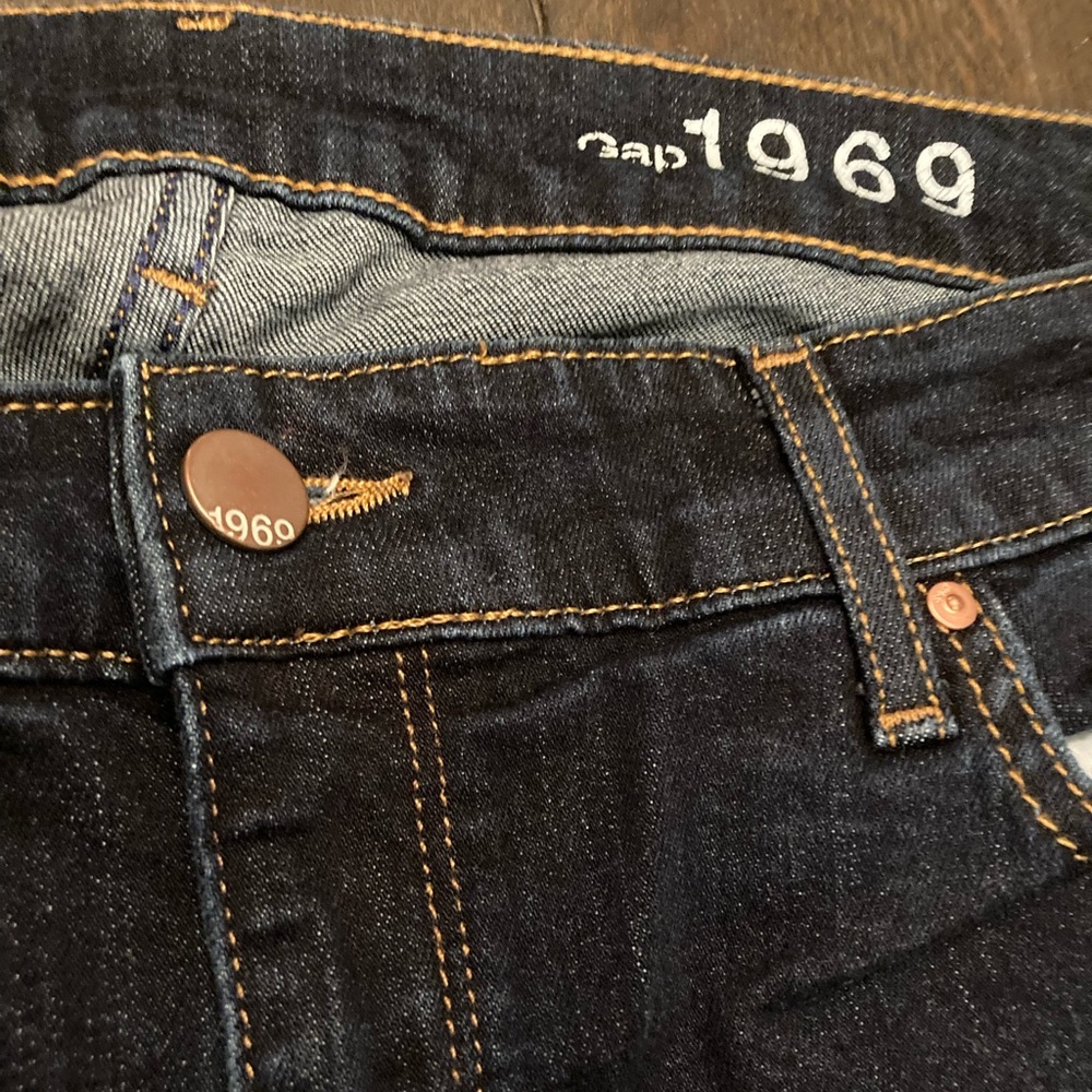 Gap ladies boot cut blue jeans